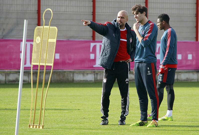 Die Bayern bei ihrem Abschlusstraining in München bevor sie am morgigen Mittwoch im Champions League Achtelfinale in London auf den FC Arsenal treffen.