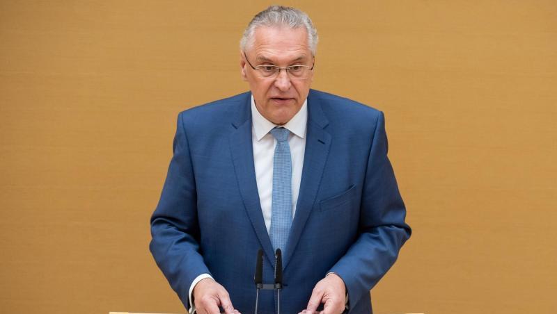 Joachim Herrmann (CSU), Innenminister von Bayern, spricht im Landtag. Foto: Sven Hoppe/dpa Joachim Herrmann (CSU), Innenminister von Bayern, spricht im Landtag. Foto: Sven Hoppe/dpa