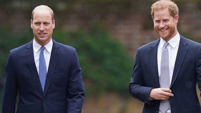 Herrscht wieder Frieden zwischen Prinz William (li.) und Prinz Harry? Herrscht wieder Frieden zwischen Prinz William (li.) und Prinz Harry?