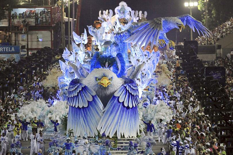 Bunt, sexy, fröhlich - Karneval in Brasilien