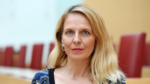 Die stellvertretende FDP-Fraktionsvorsitzende in Bayern, Julika Sandt (FDP). Foto: Tobias Hase/dpa/Archivbild