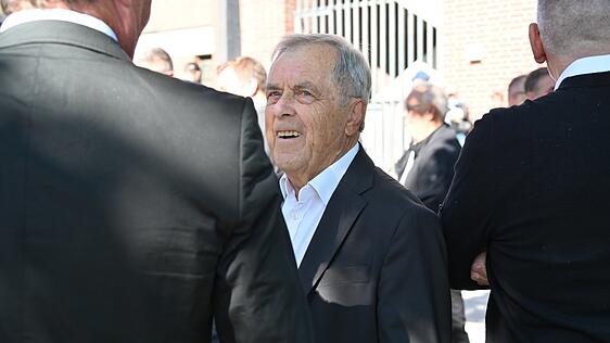 Geheimtreffen an der Tanke: Als Aufsichtsratsmitglied war Fredi Heiß bei den Gesprächen mit dem Wunschtrainer Lorant dabei.