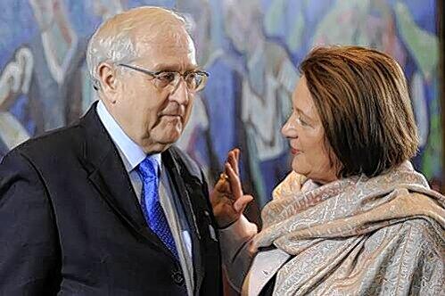Liberaler Minister-Plausch: Sabine Leutheusser-Schnarrenberger und Rainer Brüderle.