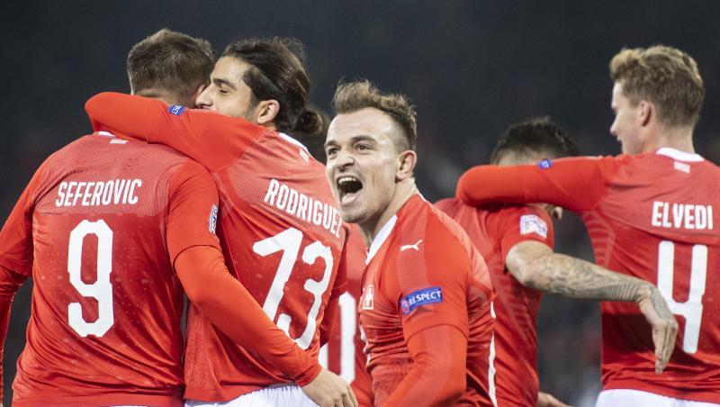 Die Schweizer feiern ihren Kantersieg gegen Belgien. Die Schweizer feiern ihren Kantersieg gegen Belgien.