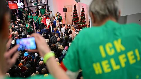 Unterst&uuml;tzt wird die Veranstaltung von Hunderten freiwilligen Helfern.