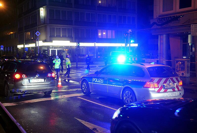 Als die Polizei anrückte, haben sich die Hauptbeteiligten der Massenschlägerei bereits aus dem Staub gemacht. (Symbolbild)