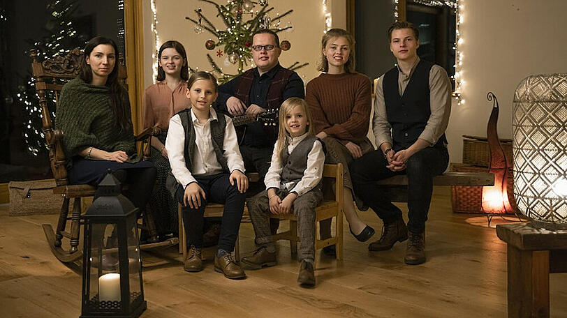 Angelo Kelly & Family veröffentlichen das neue Weihnachtsalbum "Coming Home For Christmas".