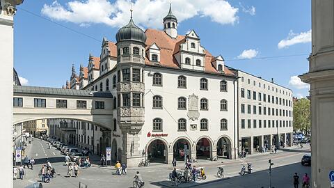 Die Zentrale der Stadtsparkasse im Tal