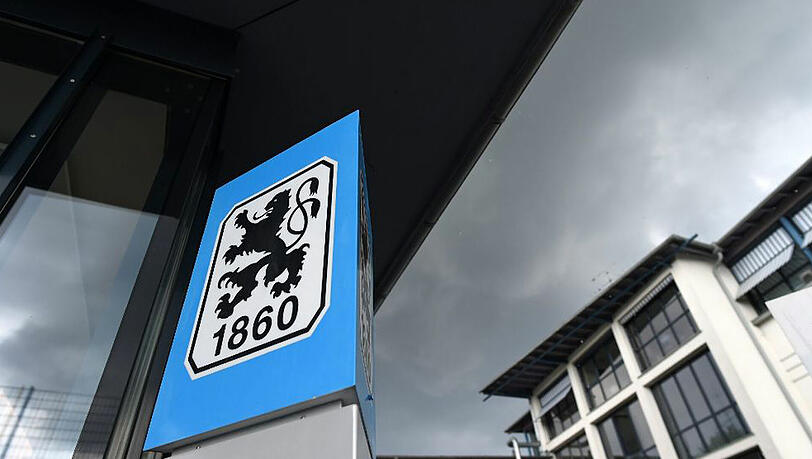 Dunkle Wolken über der Geschäftsstelle des TSV 1860 München an der Grünwalder Straße – sinnbildlich für den schwärzesten Tag der Vereinsgeschichte der Löwen. Aber wie soll es jetzt weitergehen? Dunkle Wolken über der Geschäftsstelle des TSV 1860 München an der Grünwalder Straße – sinnbildlich für den schwärzesten Tag der Vereinsgeschichte der Löwen. Aber wie soll es jetzt weitergehen?
