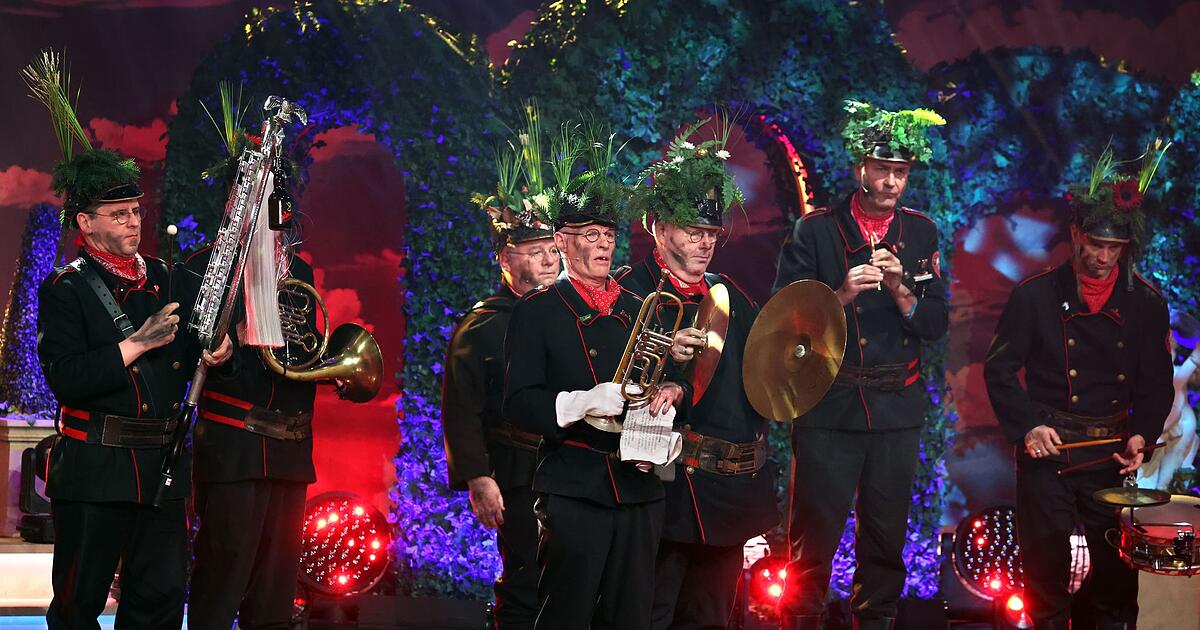 Franken-Fasching-Altneihauser-Feierwehrkapell-n-h-rt-auf