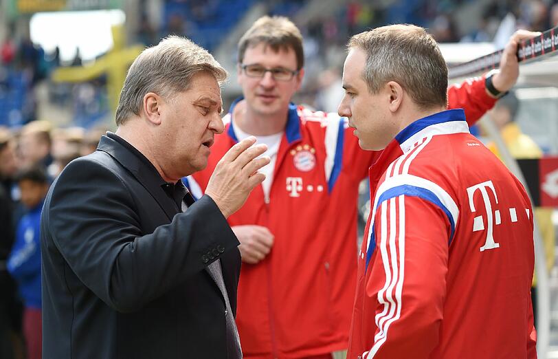 Volker Braun bei seinem ersten Einsatz als Interims-Manschaftsarzt. Die Bilder!