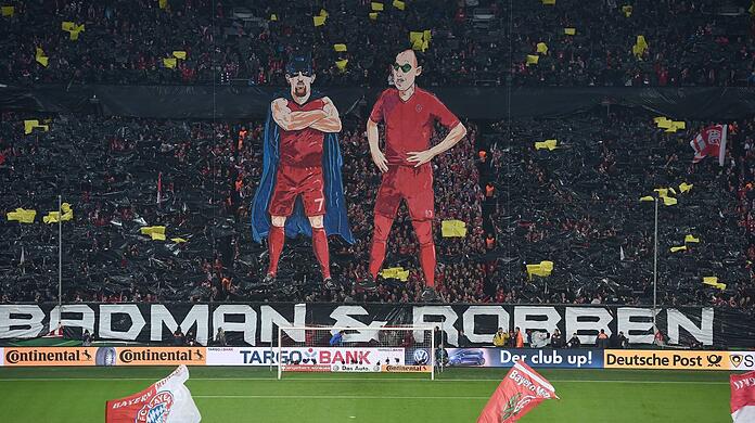 Diese Karikatur zeigten die Bayern-Fans vor dem Pokal-Halbfinale 2015 gegen Borussia Dortmund.