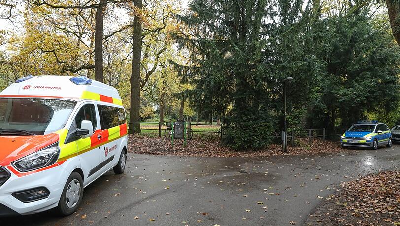 Der Nußbaumpark gilt als einer der Treffpunkte von Drogensüchtigen in München. Polizei und Rettungsdienst sind hier deshalb oft unterwegs. Der Nußbaumpark gilt als einer der Treffpunkte von Drogensüchtigen in München. Polizei und Rettungsdienst sind hier deshalb oft unterwegs.