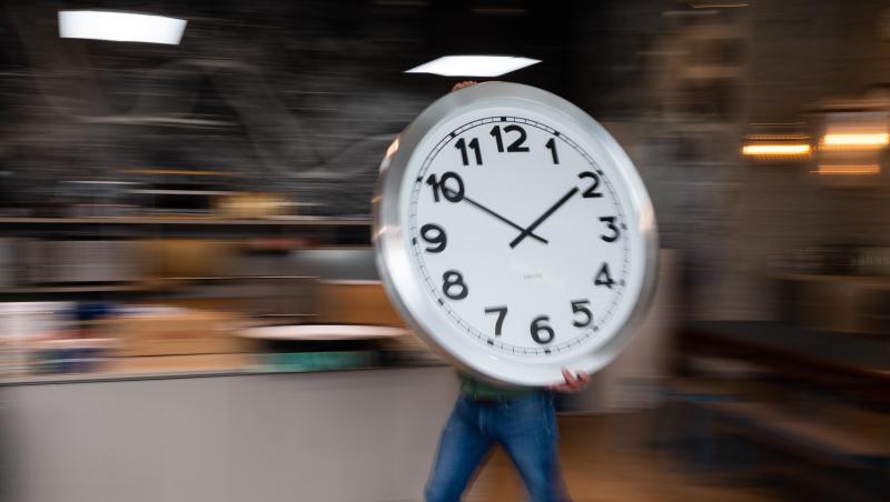 In Deutschland werden die Uhren in der Nacht zu Sonntag auf Sommerzeit umgestellt. In Deutschland werden die Uhren in der Nacht zu Sonntag auf Sommerzeit umgestellt.