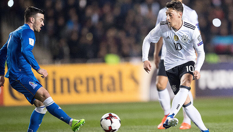 Mesut Özil - Note 4: Konnte beschwerdefrei trainieren, kam aber erst in Minute 61. Spielte ein wenig mit.