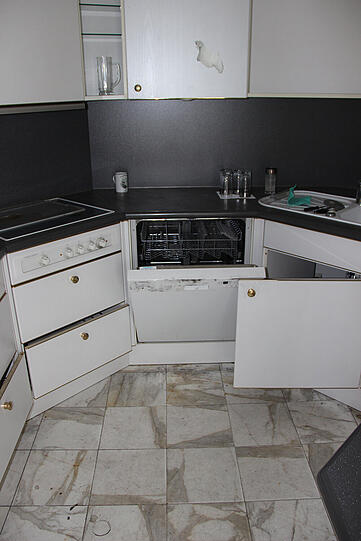 Bilder aus der Wohnung, in der die Parkhausbesitzerin Charlotte Böhringer am 15. Mai 2006 brutal erschlagen wurde.