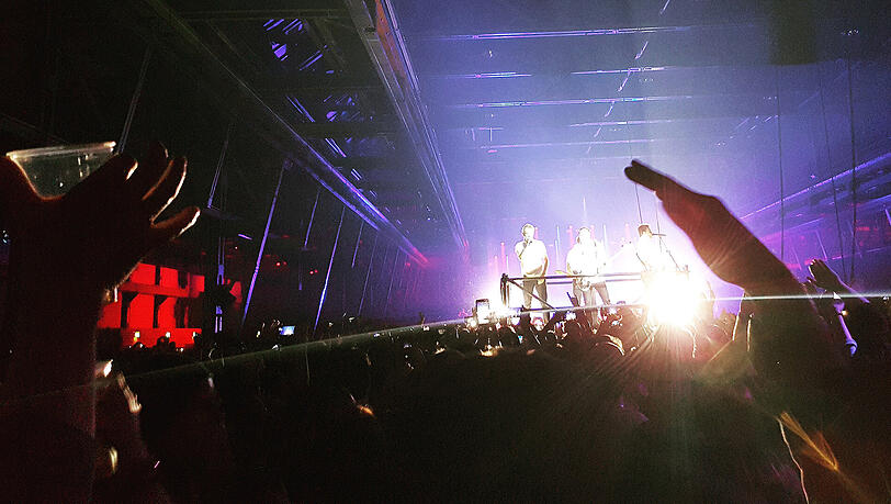 Stimmung pur: Kraftklub beim Konzert im Zenith. Stimmung pur: Kraftklub beim Konzert im Zenith.