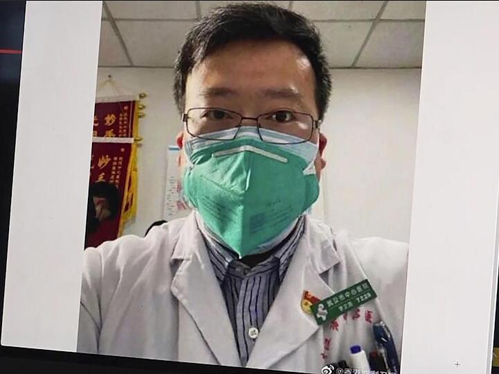 Der chinesische Arzt Li Wenliang hatte früh vor dem Virus gewarnt und ist nun selbst an den Folgen gestorben.