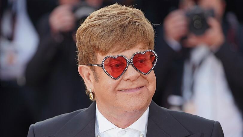 Elton John geht es laut eigener Aussage gut.