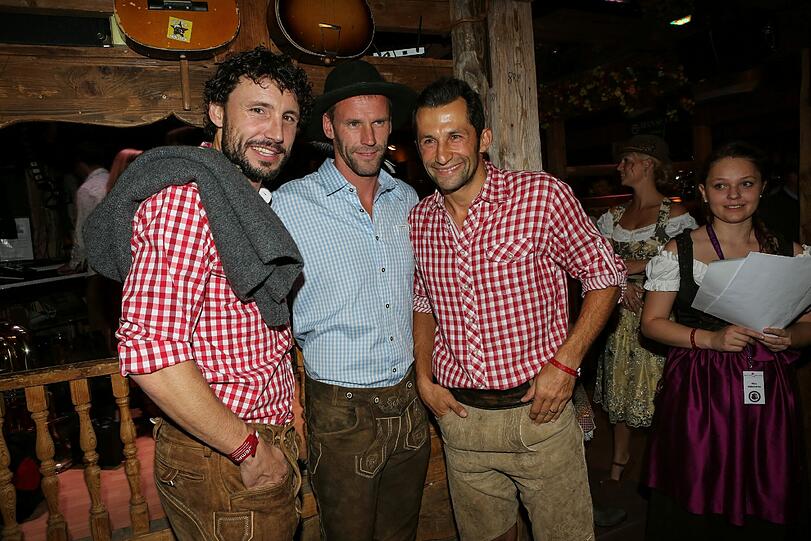 Die Sportler waren gestern sehr gut vertreten. Hier: Mark van Bommel (l), Andre Ooijer und Hassan Salihamidzic.