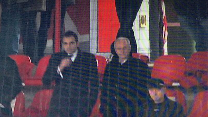 Sven-Göran Eriksson mit Ismaik-Cousin Noor Adnan Hassan Basha beim Löwen-Spiel gegen Union Sven-Göran Eriksson mit Ismaik-Cousin Noor Adnan Hassan Basha beim Löwen-Spiel gegen Union