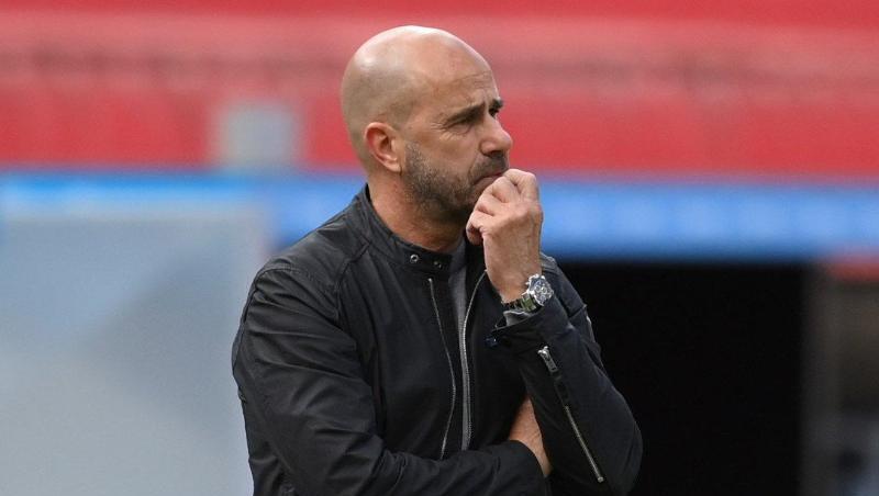 Hat seine Mannschaft für das Spiel gegen Saarbrücken auf fünf Positionen verändert: Bayer-Coach Peter Bosz. Hat seine Mannschaft für das Spiel gegen Saarbrücken auf fünf Positionen verändert: Bayer-Coach Peter Bosz.