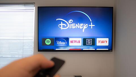 Disney+ drosselt sein Angebot auf 1080p und SDR.