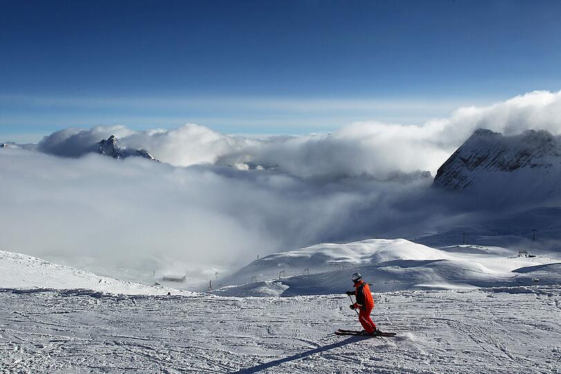 So einen Skispaß kann man sich schon etwas kosten lassen: Die Zugspitze führt die deutsche Skipass-Hitparade an &ndash; mit 41,50 Euro pro Tag.