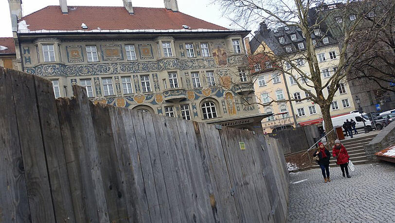 Hier ist jetzt jahrelang Baustelle - die Buden müssen also weg. Hier ist jetzt jahrelang Baustelle - die Buden müssen also weg.