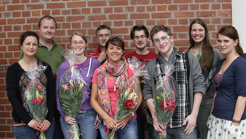 Der Vorstand (v. l.): Elif Demir, Tom Rausch, Anna Eder, Hans Radspieler, Stephanie Lux, Julian Schulz, Benjamin Lipinski, Marina Lessig und Laura Pulz. Der Vorstand (v. l.): Elif Demir, Tom Rausch, Anna Eder, Hans Radspieler, Stephanie Lux, Julian Schulz, Benjamin Lipinski, Marina Lessig und Laura Pulz.