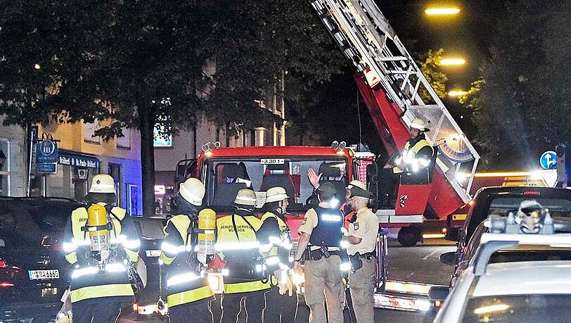 Feuerwehreinsatz in der Nacht auf Samstag. Klicken Sie sich durch die Bilder aus der Ludwigsvorstadt. Feuerwehreinsatz in der Nacht auf Samstag. Klicken Sie sich durch die Bilder aus der Ludwigsvorstadt.