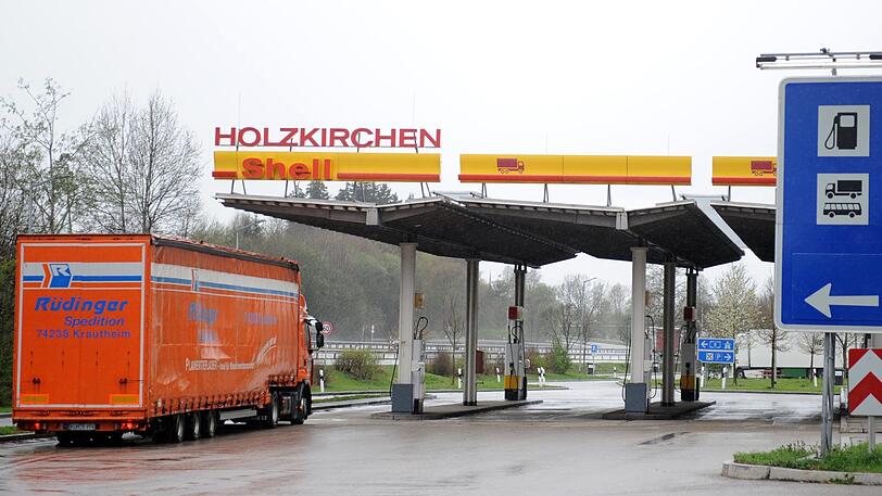 Erst am Brenner bemerkte ein 47-Jähriger, dass seine Töchter in Holzkirchen ausgebüxt waren.
