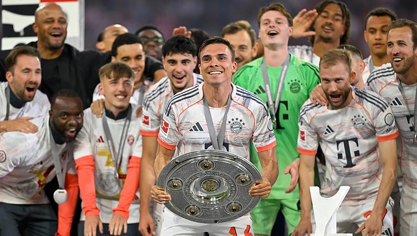 Zum ersten Mal Meister mit dem FC Bayern - und doch nur eine Randfigur: Mittelfeldstar João Palhinha (M.).
