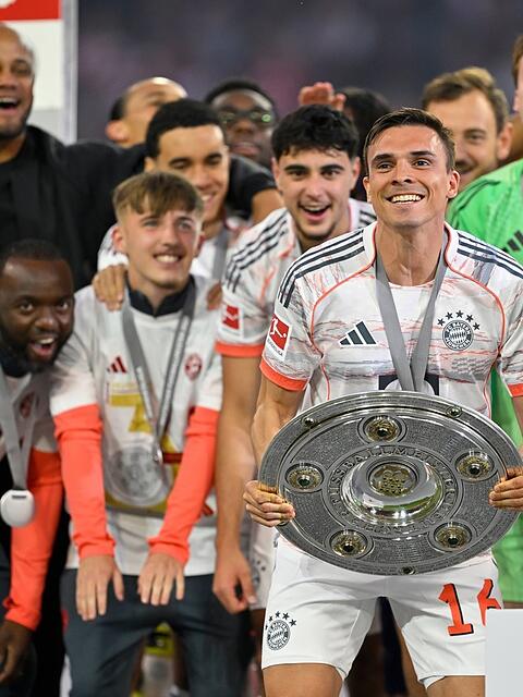 Zum ersten Mal Meister mit dem FC Bayern - und doch nur eine Randfigur: Mittelfeldstar João Palhinha (M.).