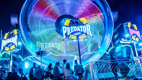 Während sich die Predator-Plattform nach links dreht, dreht sich die Gondel selbst in die entgegengesetzte Richtung nach rechts. (Archivbild)