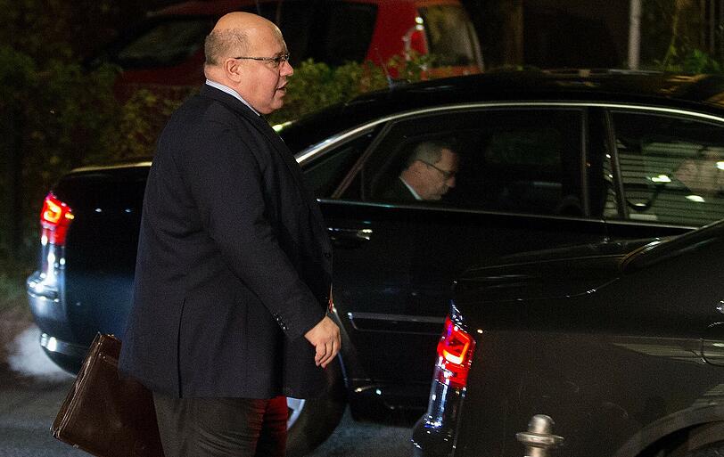 Der amtierende Umweltminister Peter Altmaier nach der letzten Runde der Koalitionsverhandlungen.