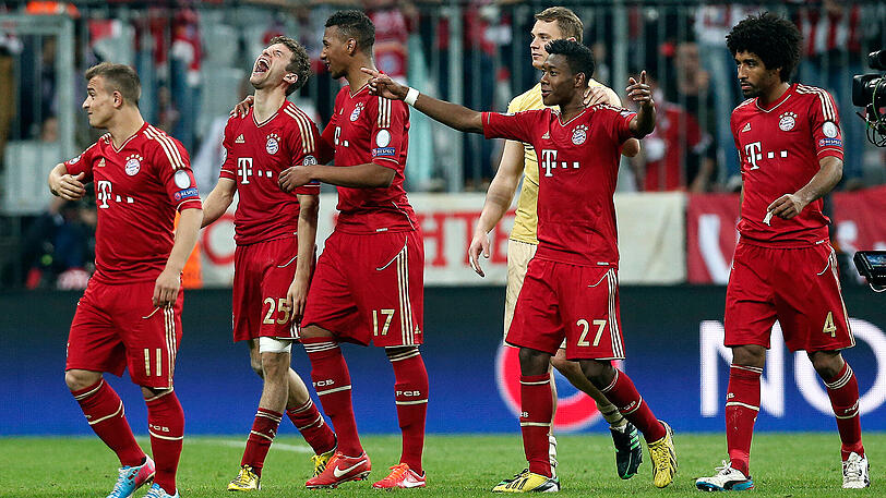 Jubel beim FC Bayern: Die Münchner gewinnen im Hinspiel des Champions-League-Halbfinals mit 4:0 gegen den FC Barcelona. Das Spiel ist auf den Tag genau fünf Jahre her. Klicken Sie sich durch die Bilder.