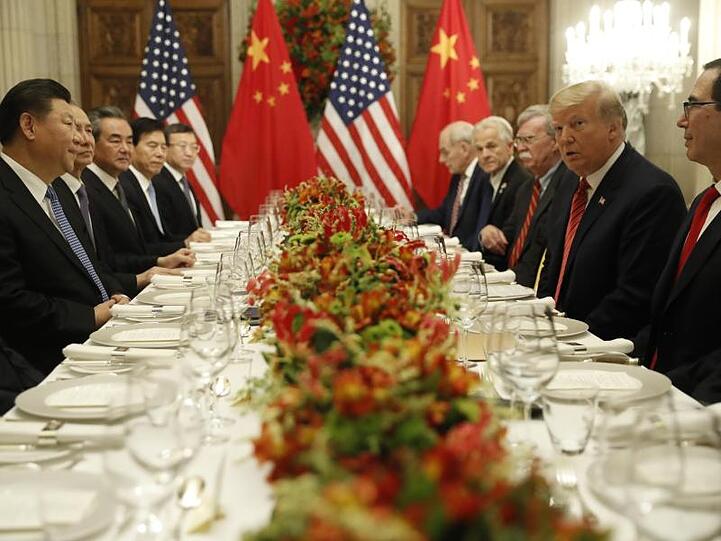 Die chinesische und die US-amerikanische Delegation verhandelten im Rahmen des G20-Gipfels in Buenos Aires.