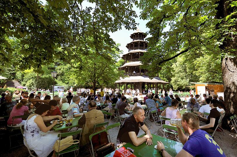 Nichts wie raus ins Freie! Zum Beispiel in den Biergarten.