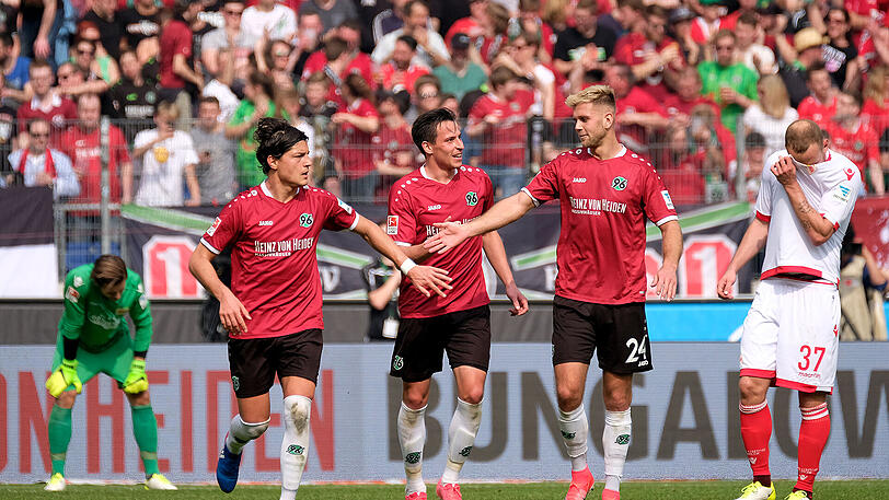Hannover siegt 2:0 gegen Union Berlin.