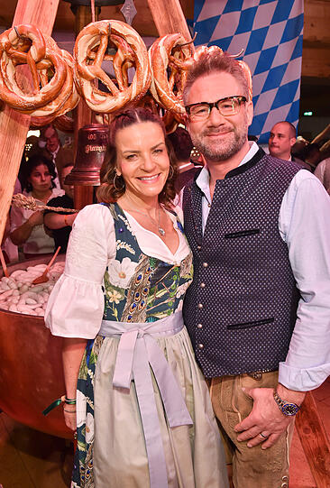 Sasha und Frau Julia Röntgen