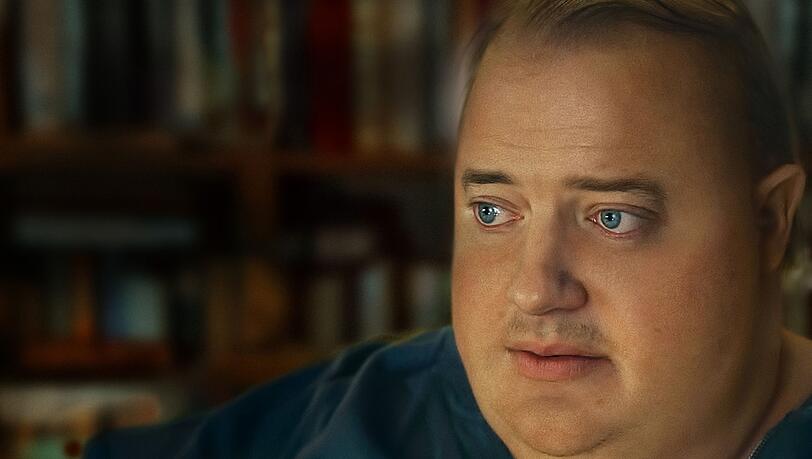 Brendan Fraser wurde für seine Darbietung in "The Whale" mit zahlreichen Preisen ausgezeichnet, unter anderem mit einem Oscar als bester Hauptdarsteller. Brendan Fraser wurde für seine Darbietung in "The Whale" mit zahlreichen Preisen ausgezeichnet, unter anderem mit einem Oscar als bester Hauptdarsteller.