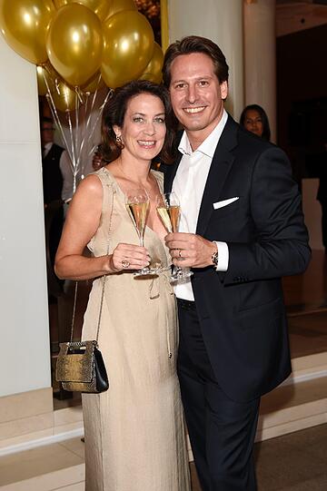 Axel Ludwig (General Manager Vier Jahreszeiten) und Frau Fitna.