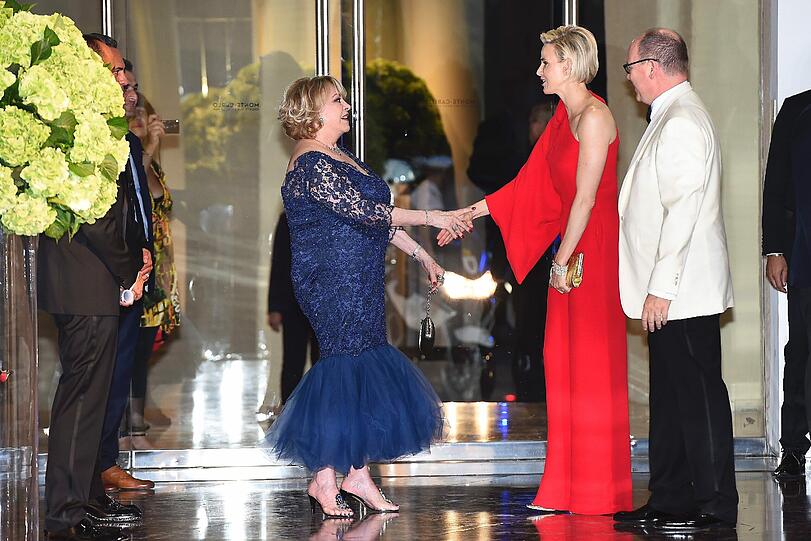 Fürstin Charlene und Fürst Albert bei der Rot-Kreuz-Gala in Monaco