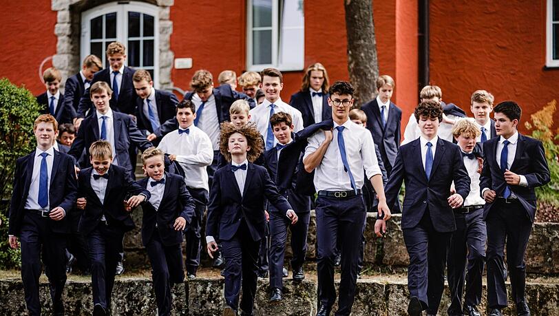 Der Windsbacher Knabenchor bestreitet zusammen mit dem Freiburger Barockorchester das Eröffnungskonzert am 2. November in der Isarphilharmonie. Der Windsbacher Knabenchor bestreitet zusammen mit dem Freiburger Barockorchester das Eröffnungskonzert am 2. November in der Isarphilharmonie.