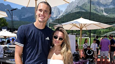 Alex Zverev und Sophia Thomalla, hier im Juni 2026, erholen sich in Monte Carlo von seinem US-Open-Sieg.