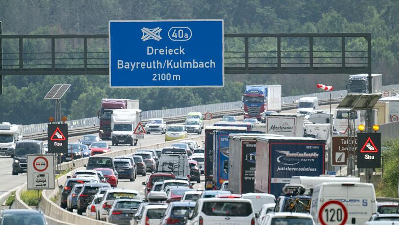 Auf Bayerns Autobahnen gab es 2025 mehr Stau. (Archivbild)