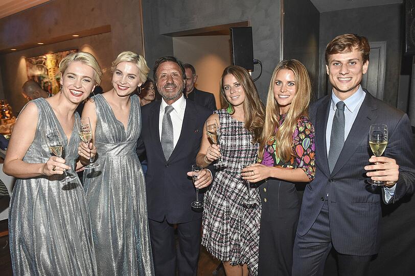Julia Meise, Nina Meise, Sir Rocco Forte (Laudator Hotel-Manager, Vorstandsvorsitzender der Rocco Forte Hotels), Lydia Forte, Irene Forte und Charles Forte