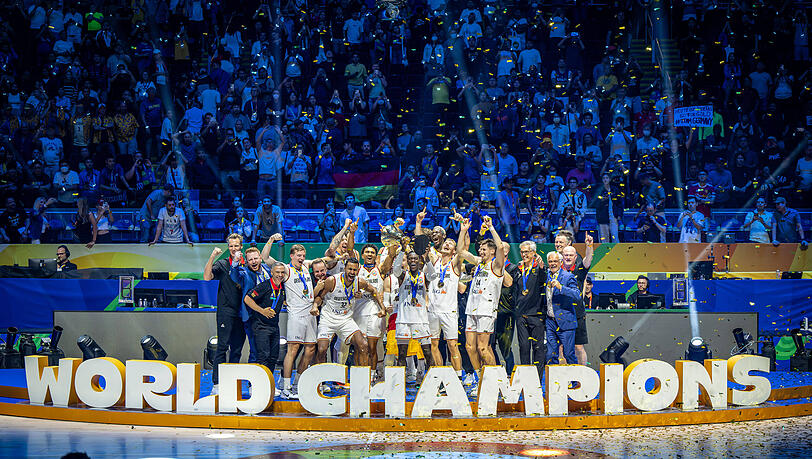 Weltmeister! Das DBB-Team ist am Ziel der Träume angekommen.