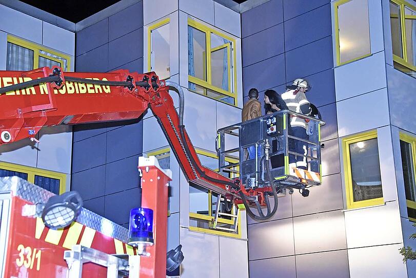 Bei dem Brand wurden 17 Personen verletzt.